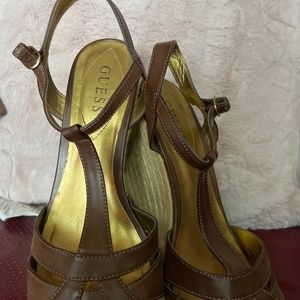 Guess wedges pump sandals